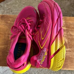 Pink Hokas 😍